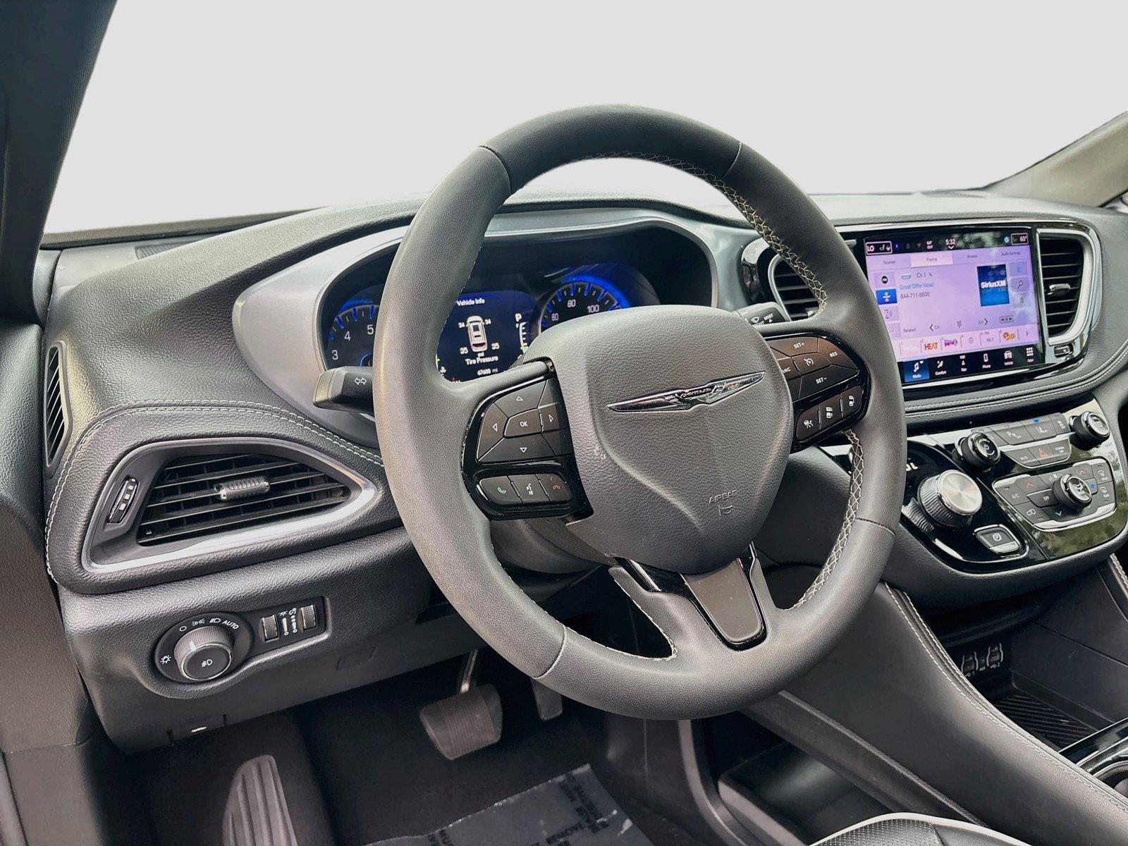 2025 Chrysler Pacifica Limited