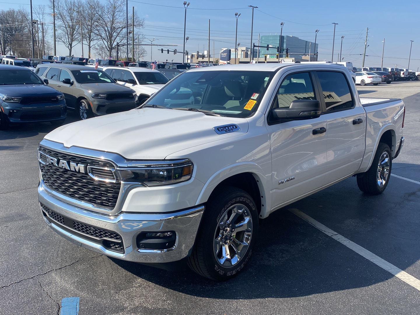 Bright White Clearcoat 2025 RAM 1500 Big Horn Crew Cab 4WD Pickup Truck Four-Wheel Drive 8-Speed Automatic