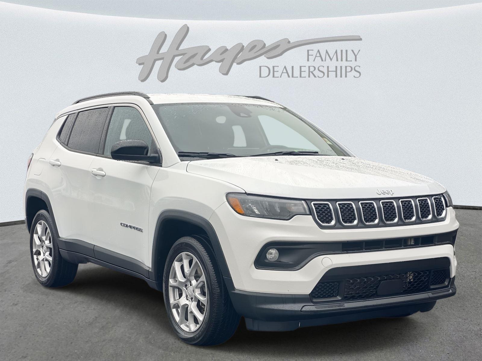 2023 Jeep Compass Latitude Lux 4WD