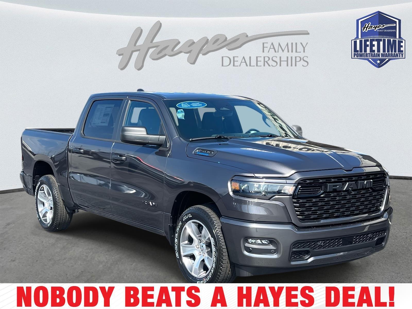 2026 RAM 1500 Express Crew Cab RWD