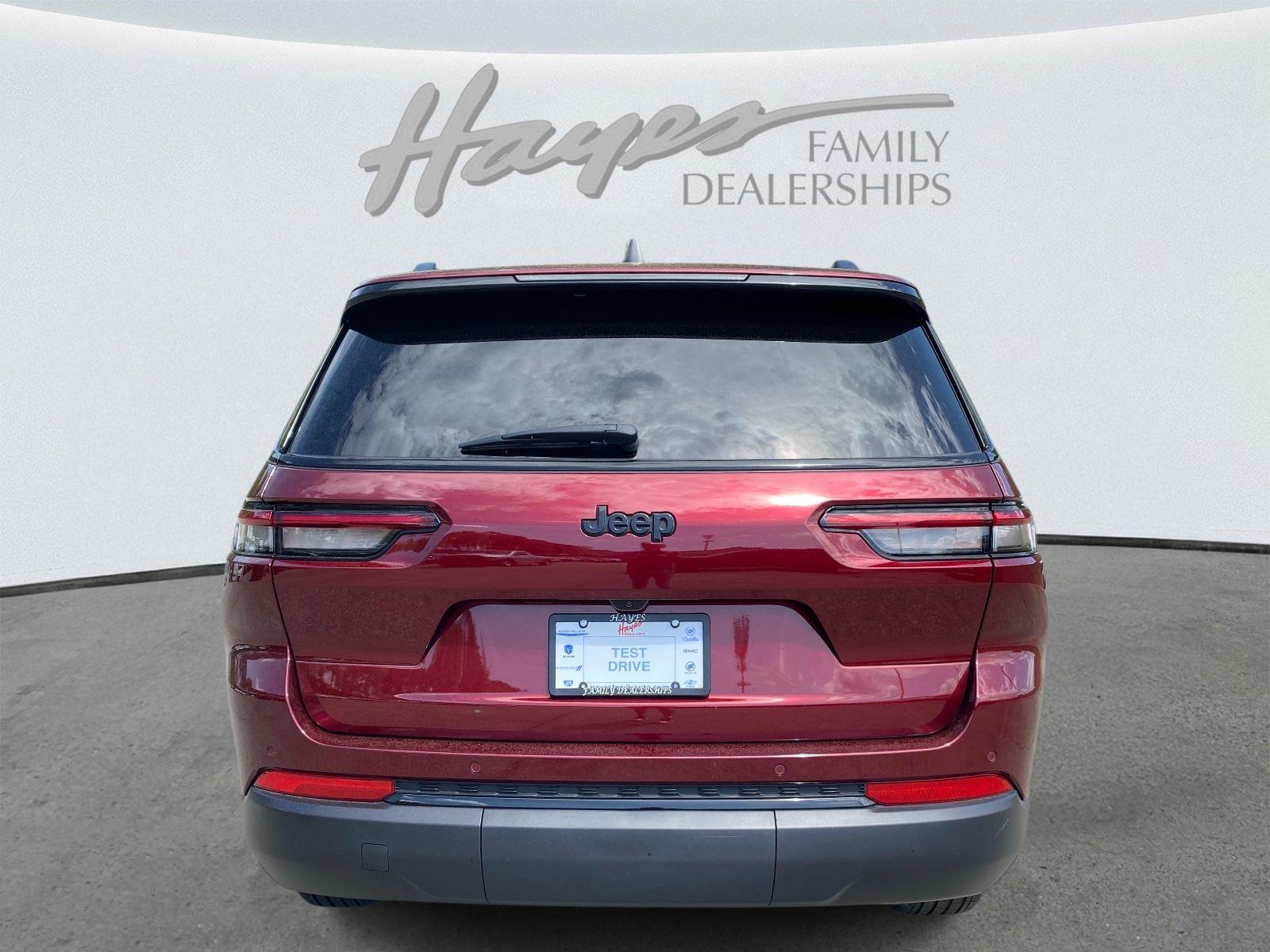 View vehicle photo 4