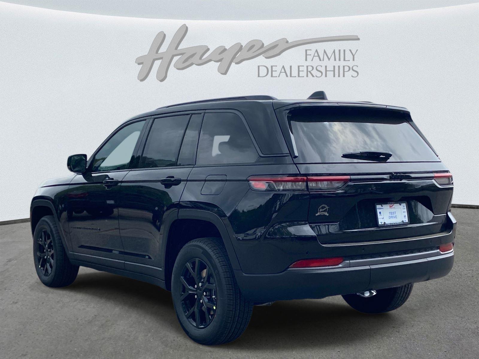 View vehicle photo 4