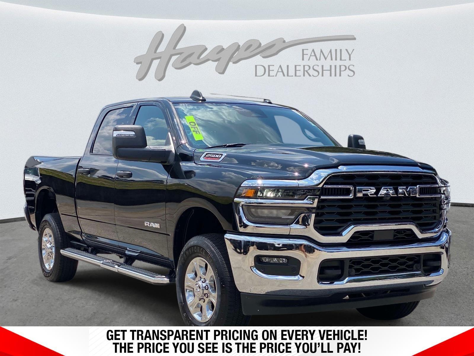 Diamond Black Crystal Pearlcoat 2026 RAM 2500 Pickup Truck Four-Wheel Drive 8-Speed Automatic