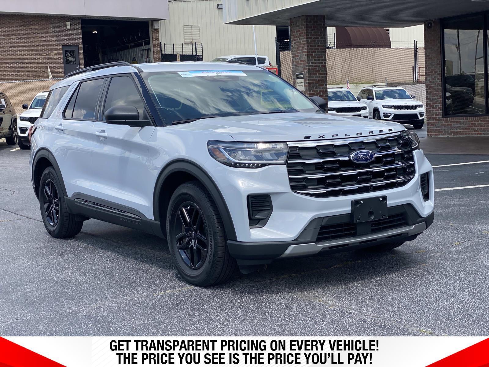 Space White Metallic 2026 Ford Explorer SUV / Crossover Rear-Wheel Drive Automatic