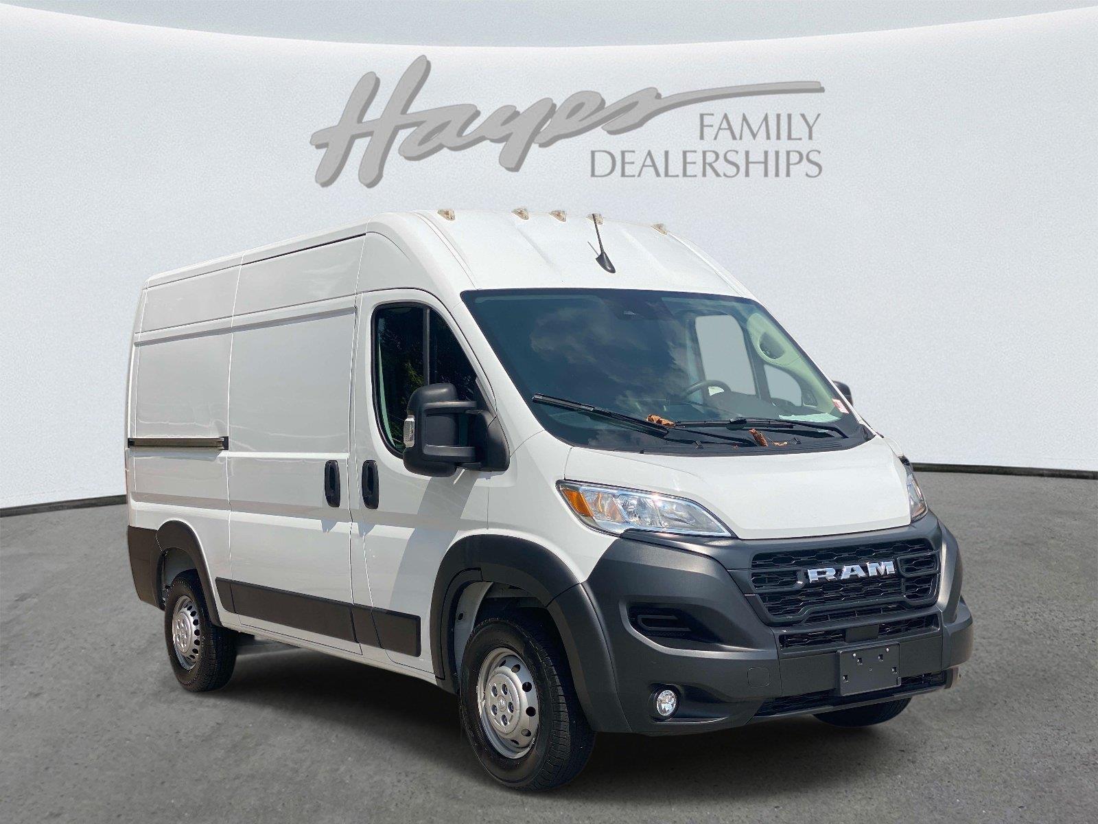 Bright White Clearcoat 2025 RAM ProMaster Van Front-Wheel Drive 9-Speed Automatic