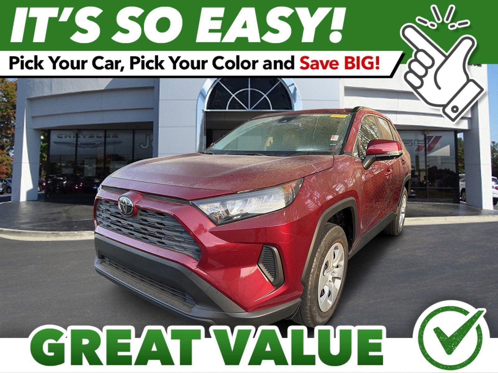Red (Ruby Flare Pearl) 2019 Toyota RAV4 LE FWD SUV / Crossover Front-Wheel Drive 8-Speed Automatic