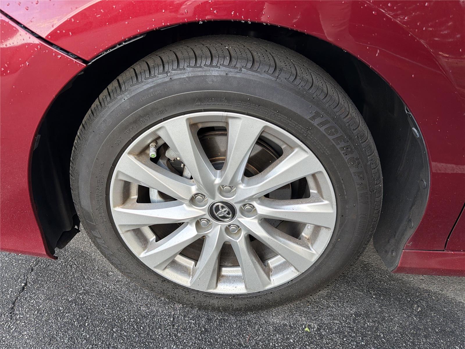 View vehicle photo 7