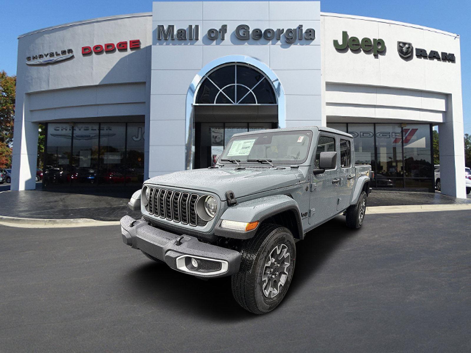 Anvil Clearcoat 2026 Jeep Gladiator Pickup Truck Four-Wheel Drive 8-Speed Automatic