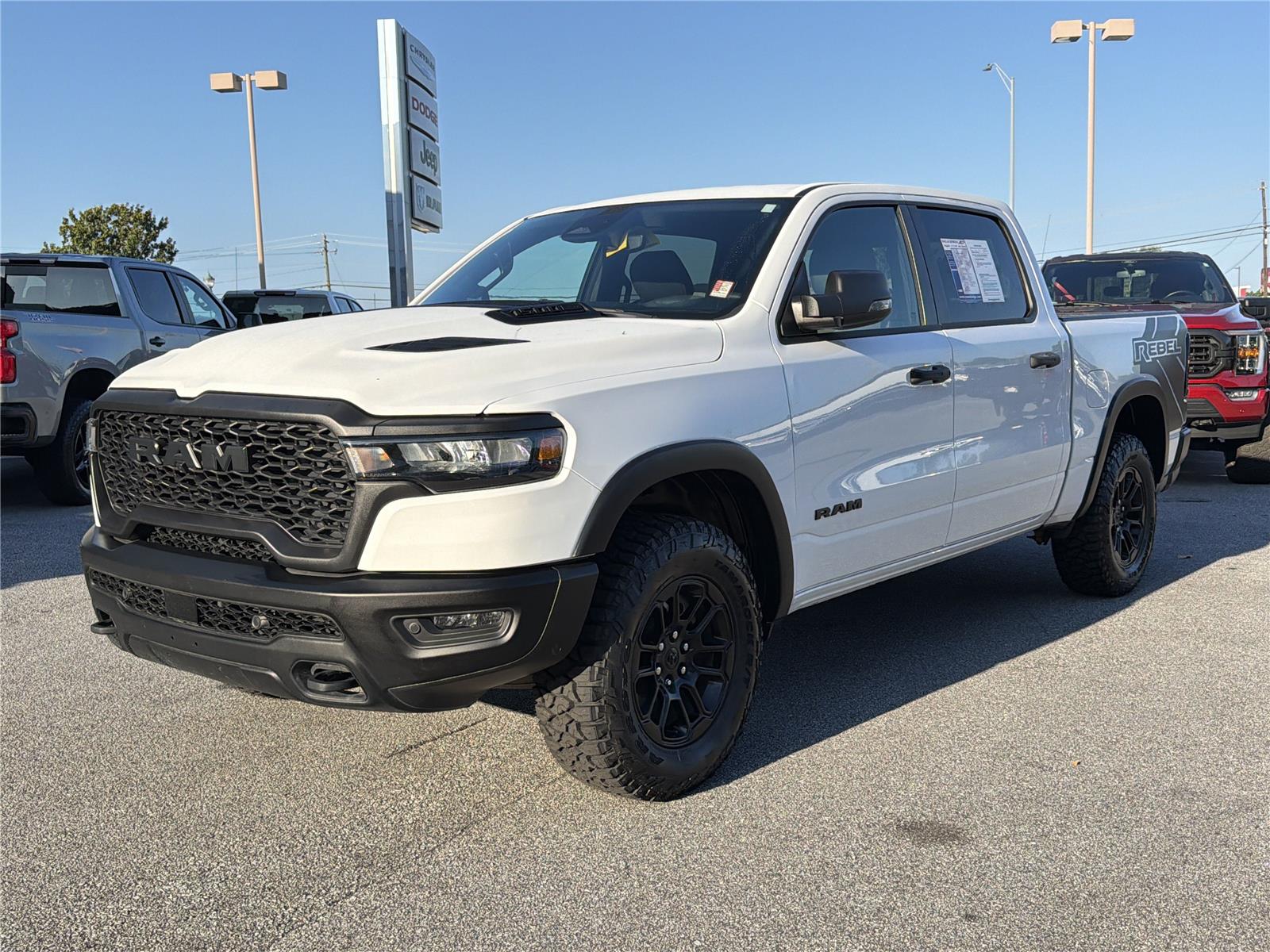 Bright White Clearcoat 2025 RAM 1500 Pickup Truck Four-Wheel Drive 8-Speed Automatic
