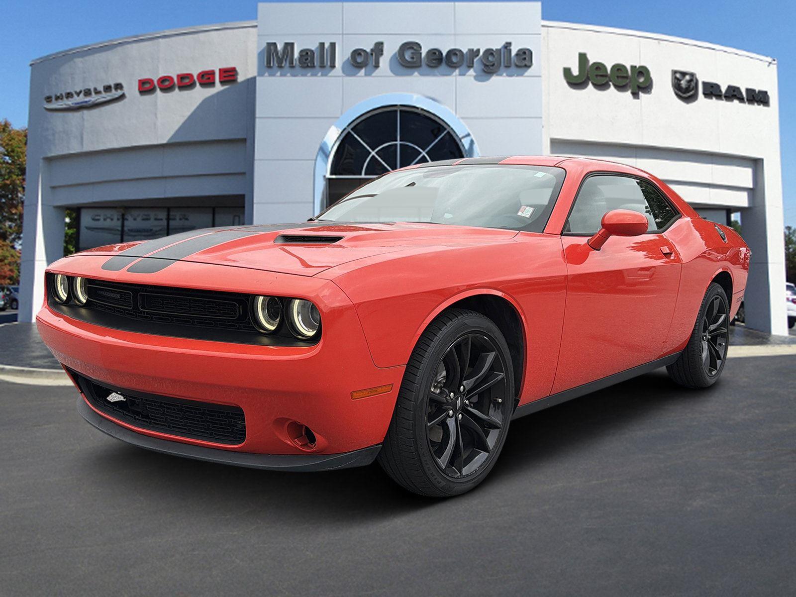 Go Mango 2017 Dodge Challenger Coupe Rear-Wheel Drive 8-Speed Automatic