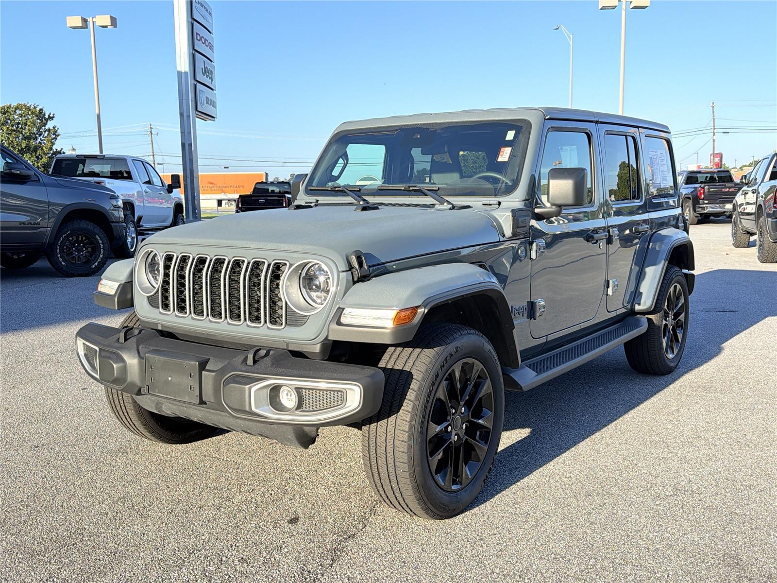 Anvil Clearcoat 2025 Jeep Wrangler 4xe SUV / Crossover Four-Wheel Drive 8-Speed Automatic