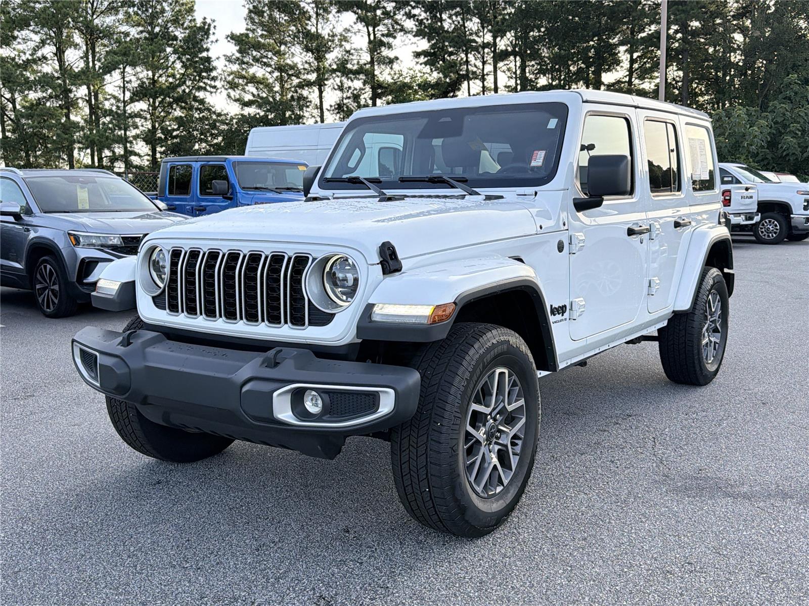 Bright White Clearcoat 2025 Jeep Wrangler SUV / Crossover Four-Wheel Drive 8-Speed Automatic