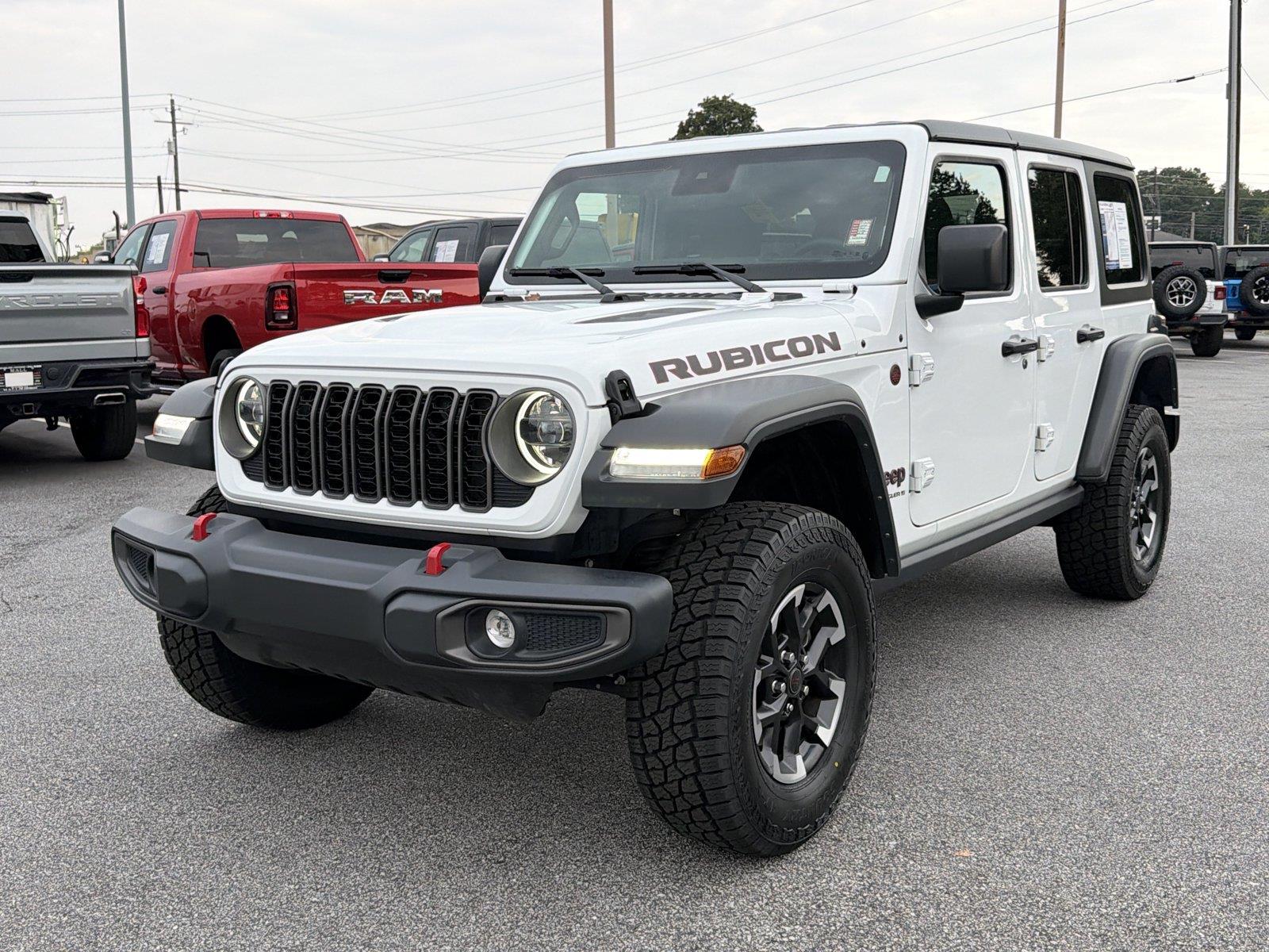 Bright White Clearcoat 2025 Jeep Wrangler SUV / Crossover Four-Wheel Drive 8-Speed Automatic