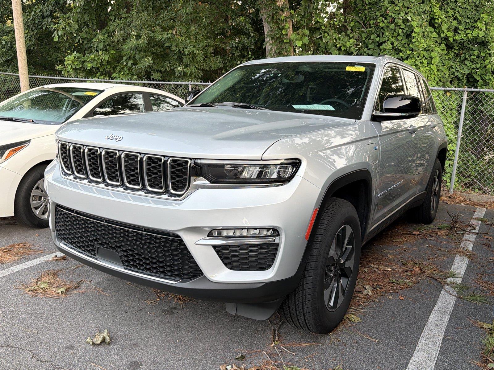 Silver Zynith 2022 Jeep Grand Cherokee 4xe SUV / Crossover Four-Wheel Drive 8-Speed Automatic