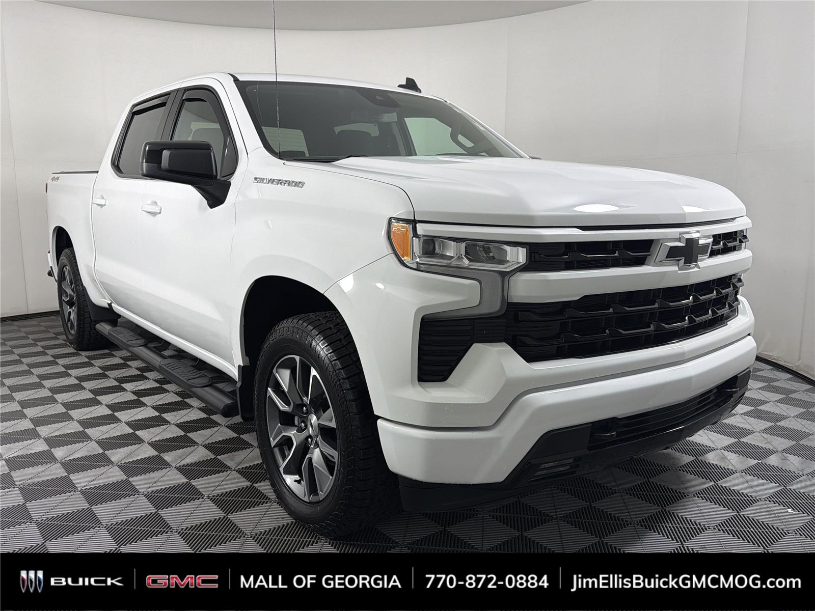 Summit White 2022 Chevrolet Silverado 1500 Pickup Truck Four-Wheel Drive Automatic