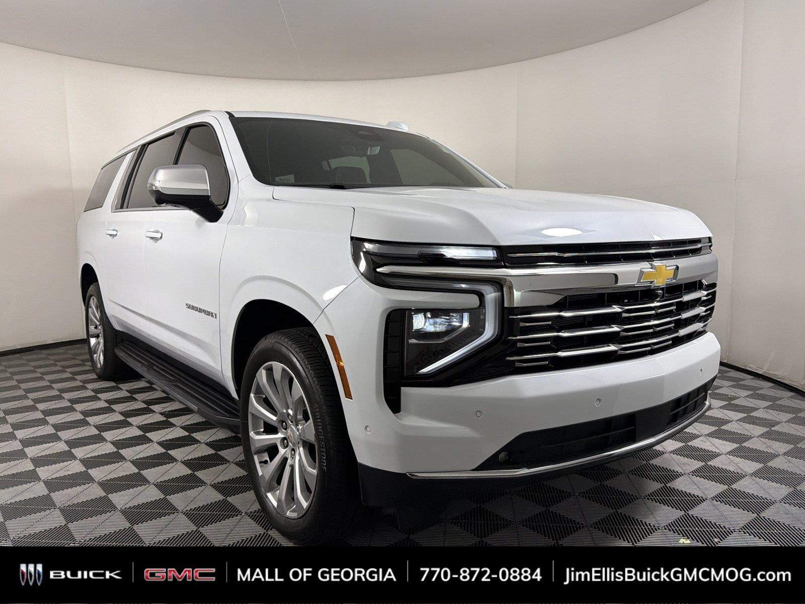 Polar White Tricoat 2026 Chevrolet Suburban SUV / Crossover Four-Wheel Drive Automatic