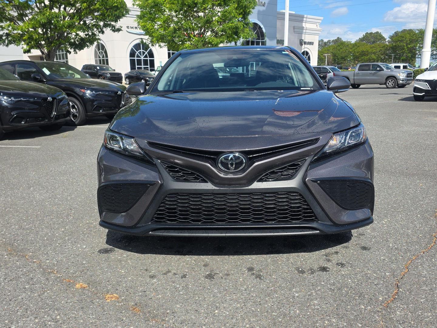 View vehicle photo 2