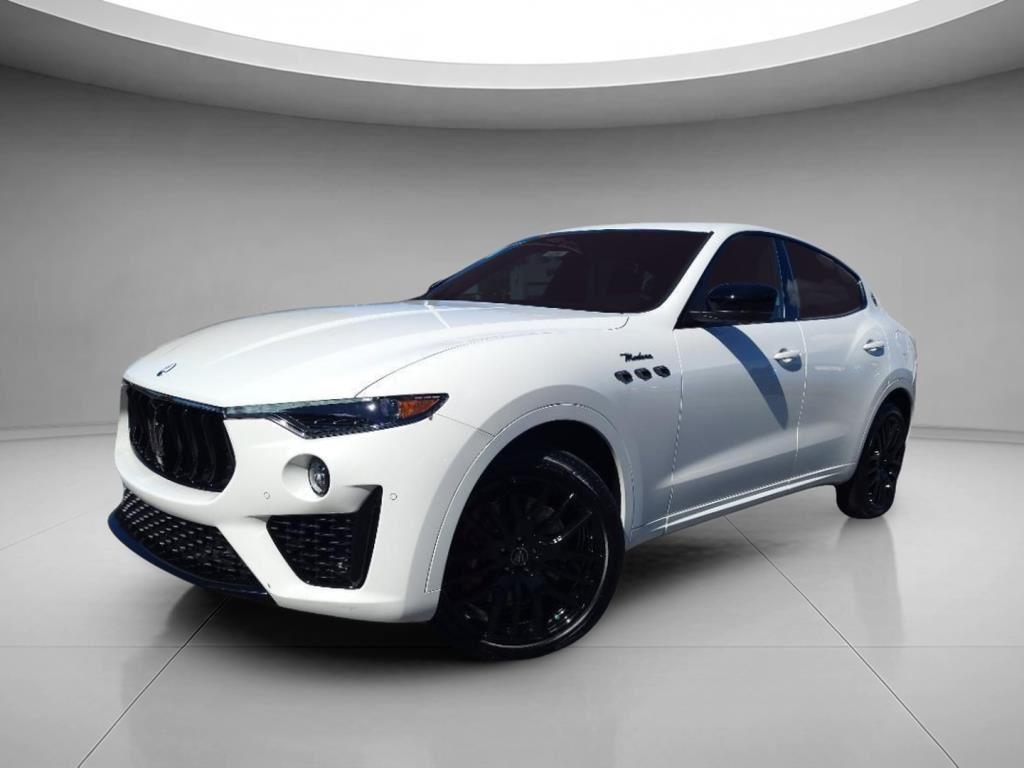 Bianco 2024 Maserati Levante SUV / Crossover All-Wheel Drive Automatic