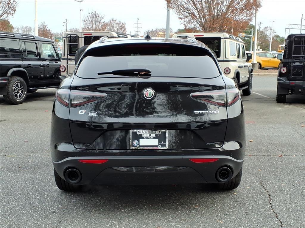 New 2025 Vulcano Black Metallic Alfa Romeo SPRINT image 18