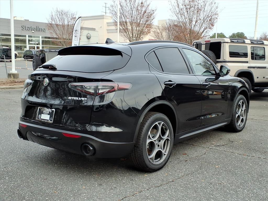 New 2025 Vulcano Black Metallic Alfa Romeo SPRINT image 19