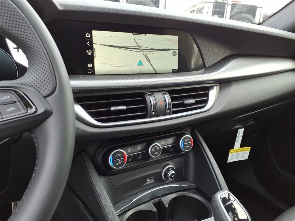 2025 Alfa Romeo Stelvio Base - Photo 7
