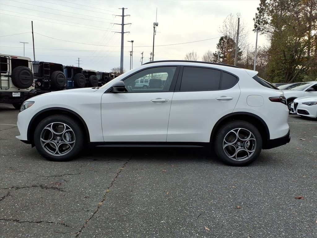 2025 Alfa Romeo Stelvio Base - Photo 15