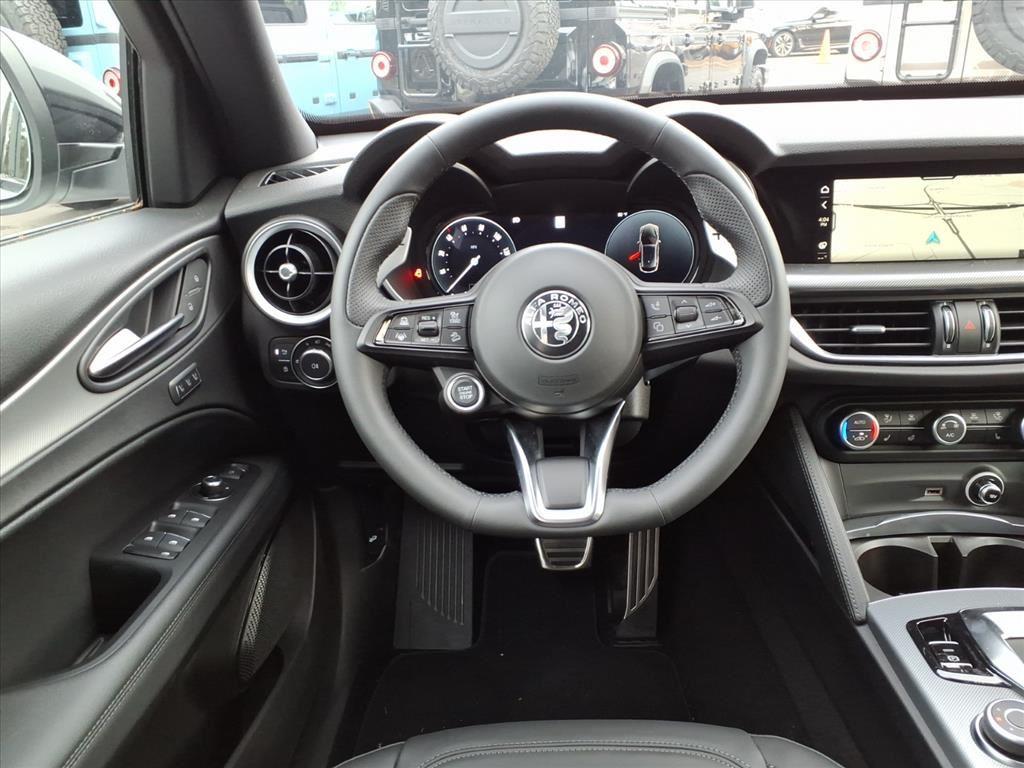 2025 Alfa Romeo Stelvio Base - Photo 25
