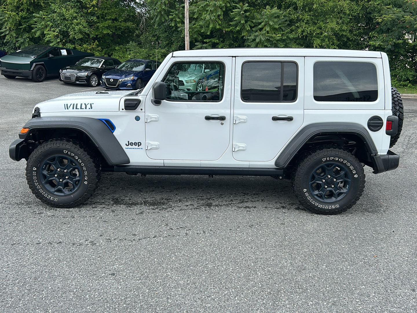 Used 2023 Bright White Clearcoat Jeep Willys *One Touch Top* image 2