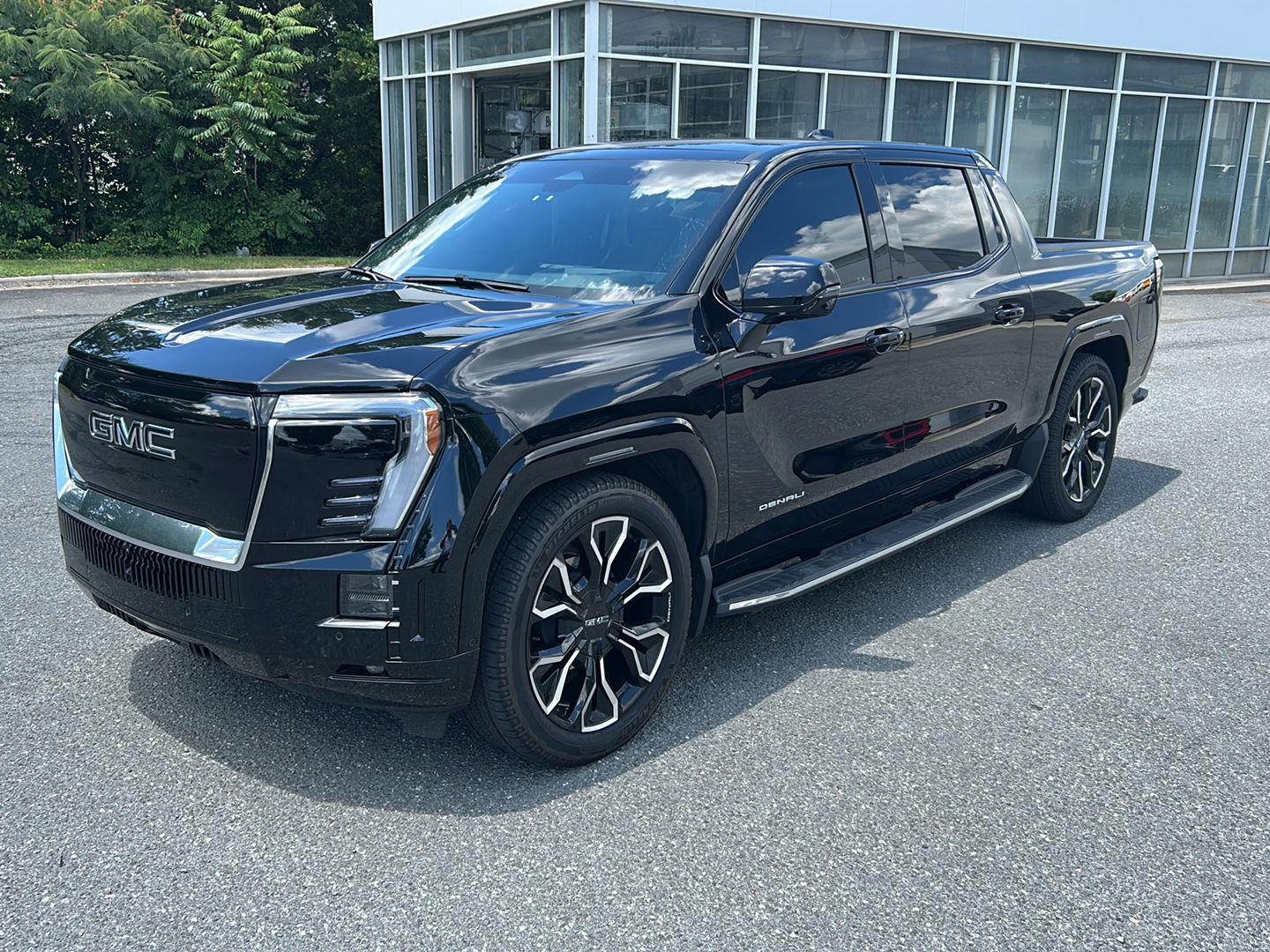 Onyx Black 2025 GMC Sierra EV Pickup Truck All-Wheel Drive Automatic