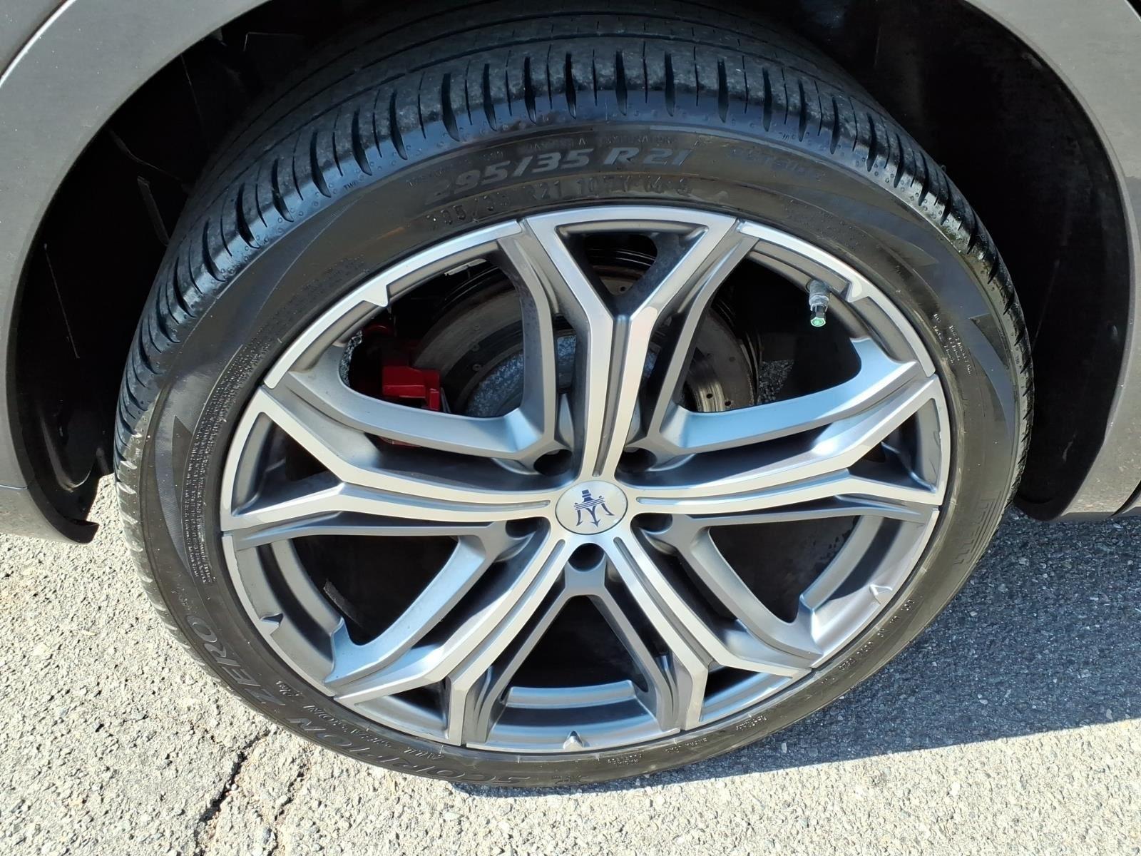2019 Maserati Levante GTS - Photo 12