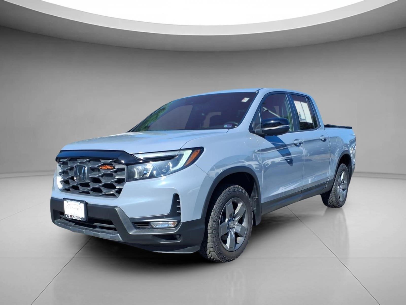 Sonic Gray Pearl 2024 Honda Ridgeline TrailSport AWD Pickup Truck All-Wheel Drive Automatic