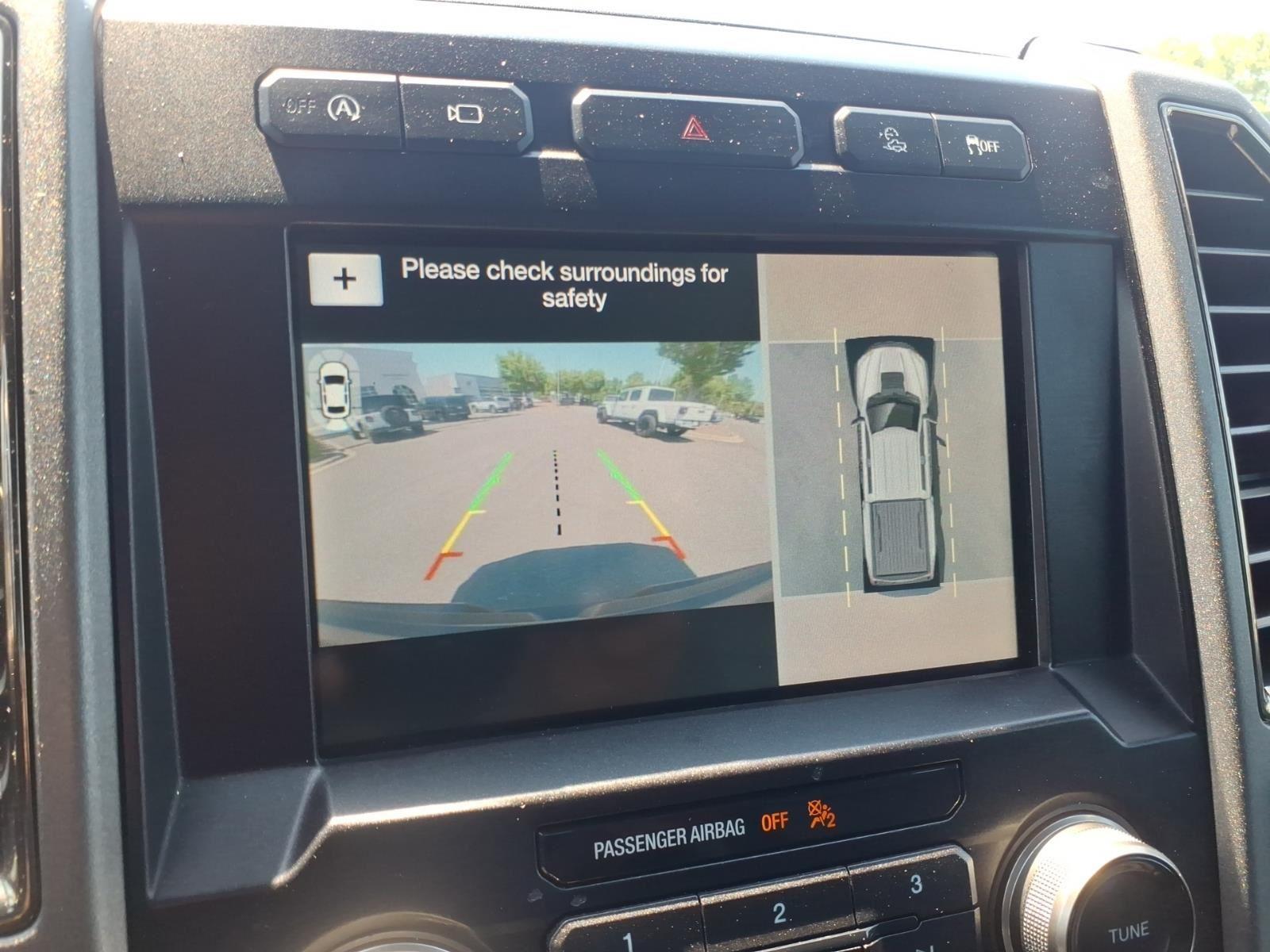 View vehicle photo 4
