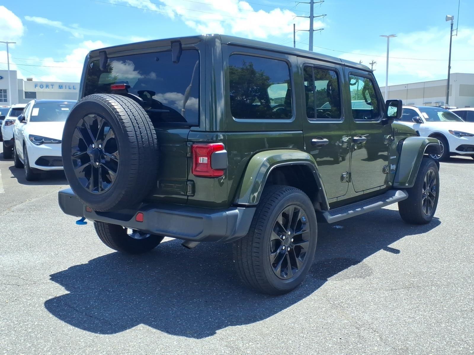 Used 2023 Sarge Green Clearcoat Jeep Sahara image 2