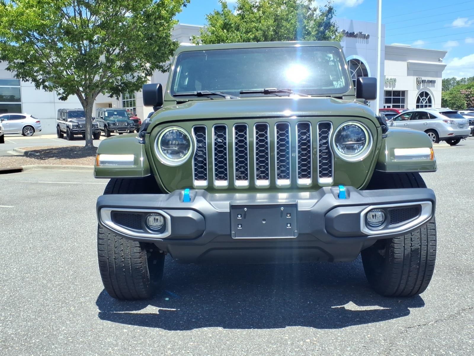Used 2023 Sarge Green Clearcoat Jeep Sahara image 15