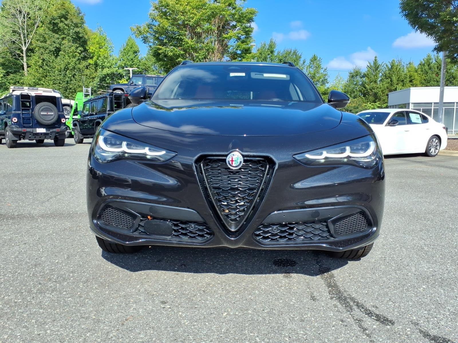 New 2026 Vulcano Black Metallic Alfa Romeo  image 13