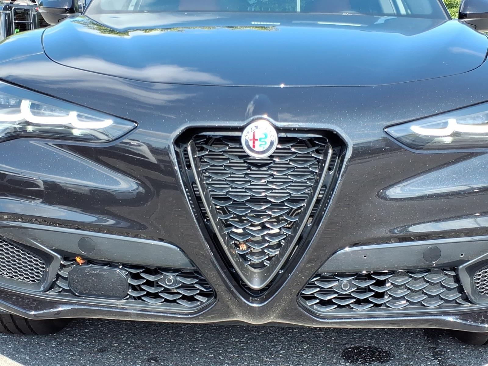 New 2026 Vulcano Black Metallic Alfa Romeo  image 14