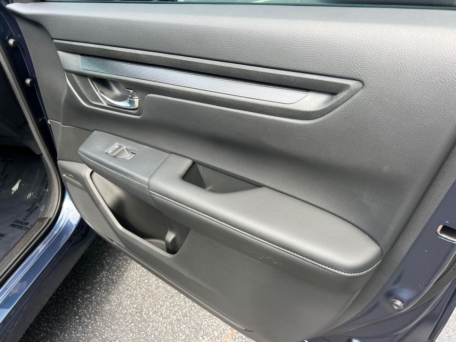 Used 2025 Honda CR-V Sedan
