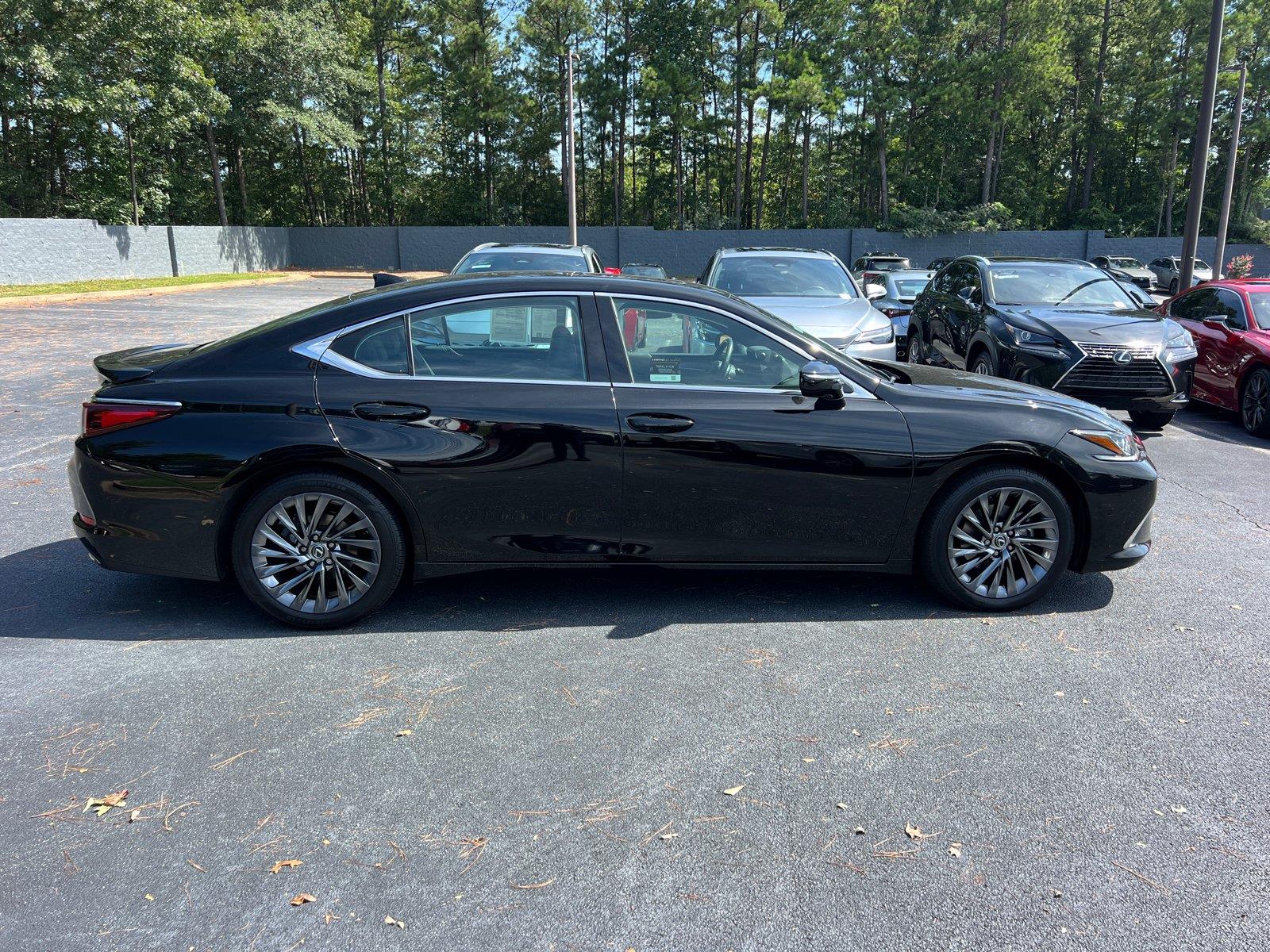 Used 2024 Lexus ES Sedan