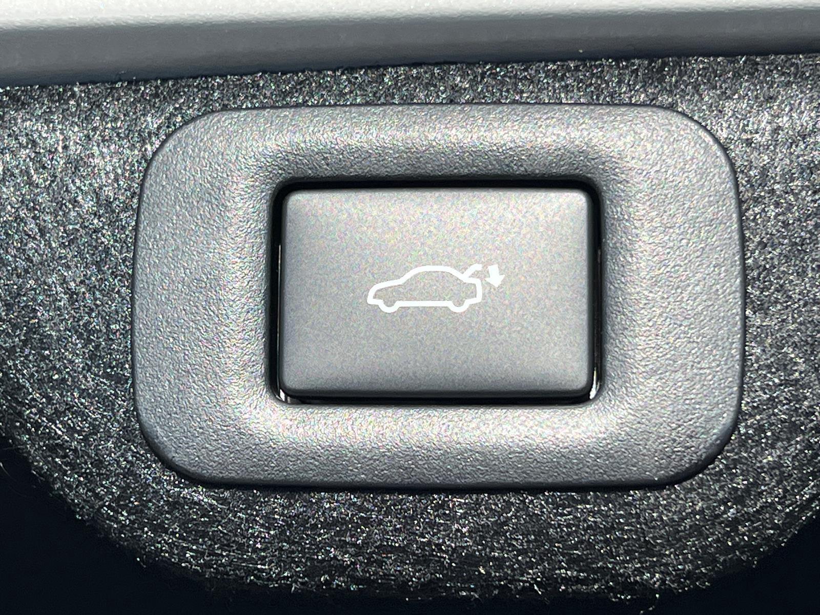 Used 2025 Lexus ES Sedan