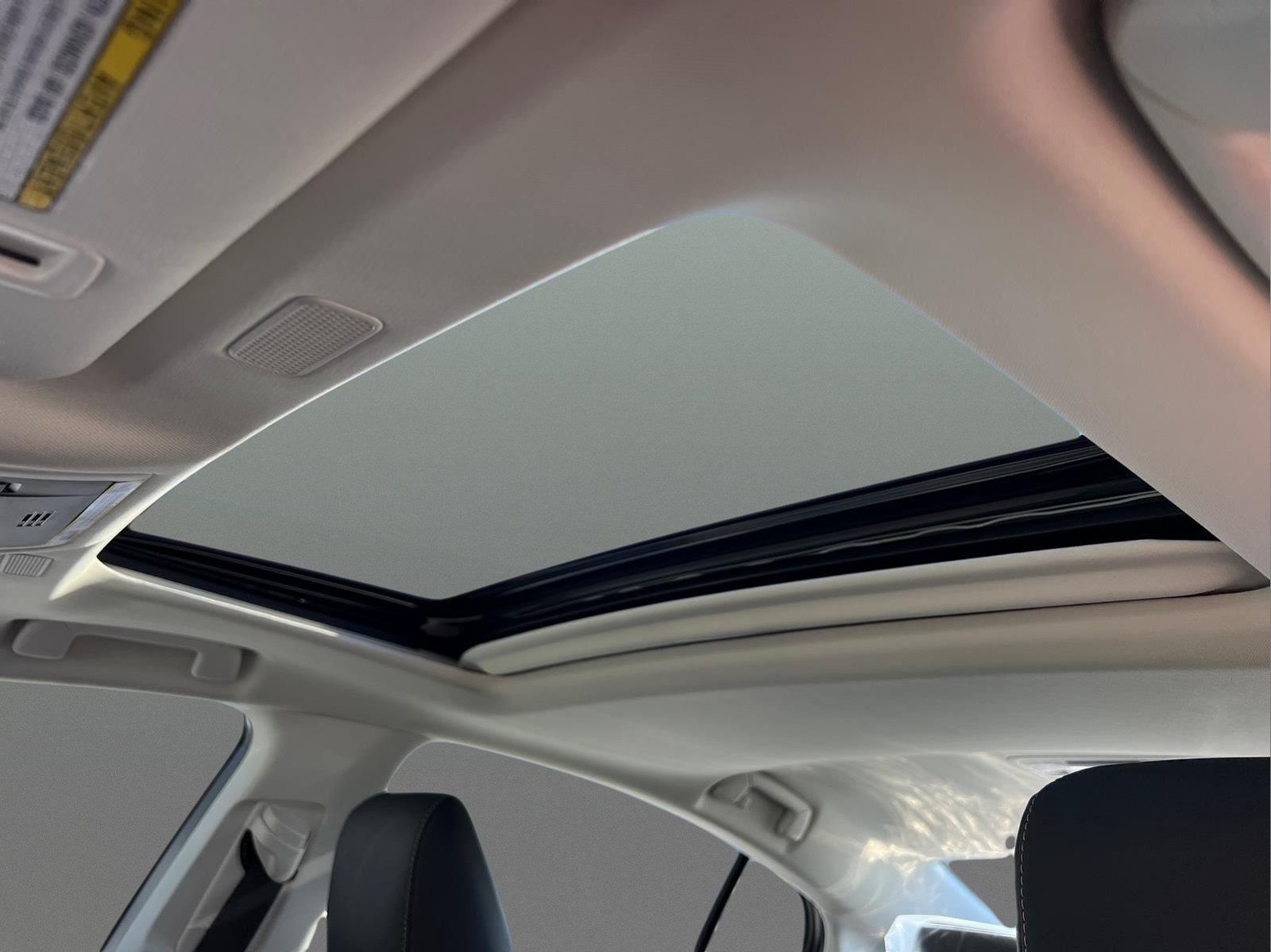 Used 2025 Lexus ES Sedan