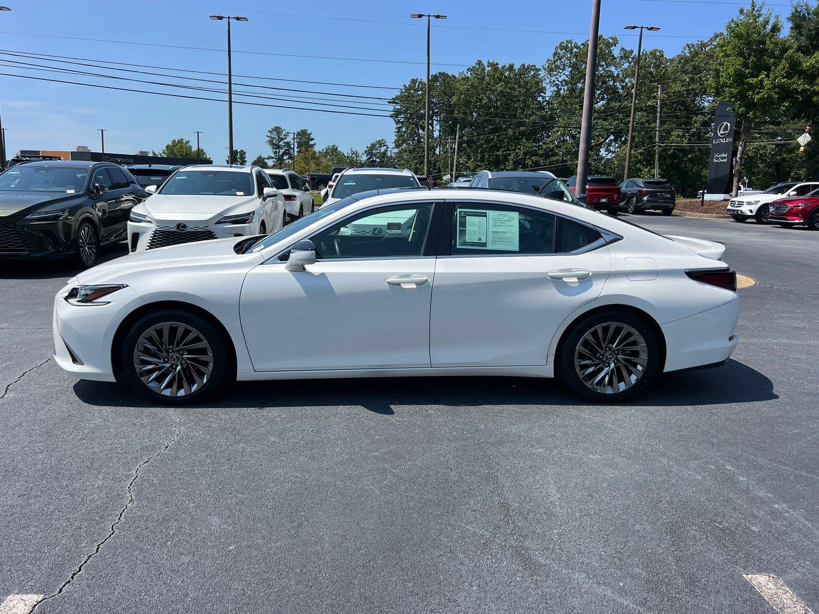 Used 2024 Lexus ES Sedan