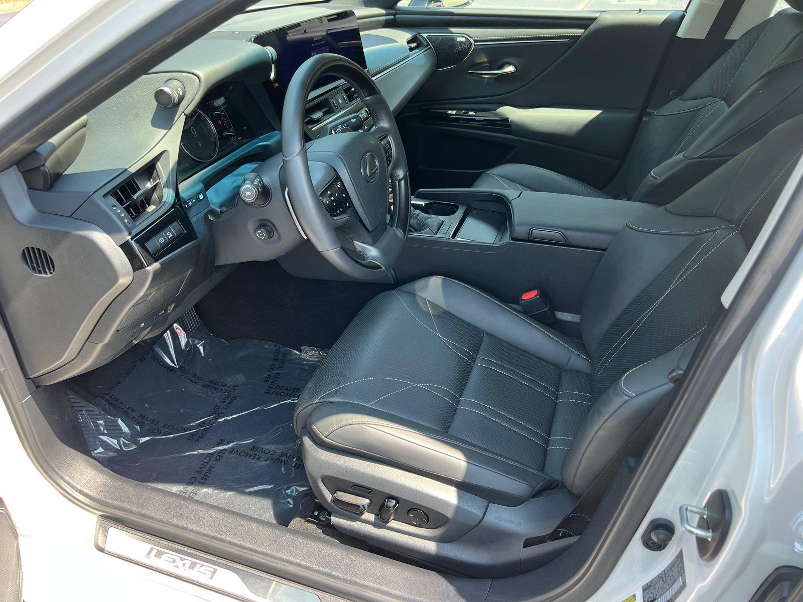 Used 2024 Lexus ES Sedan