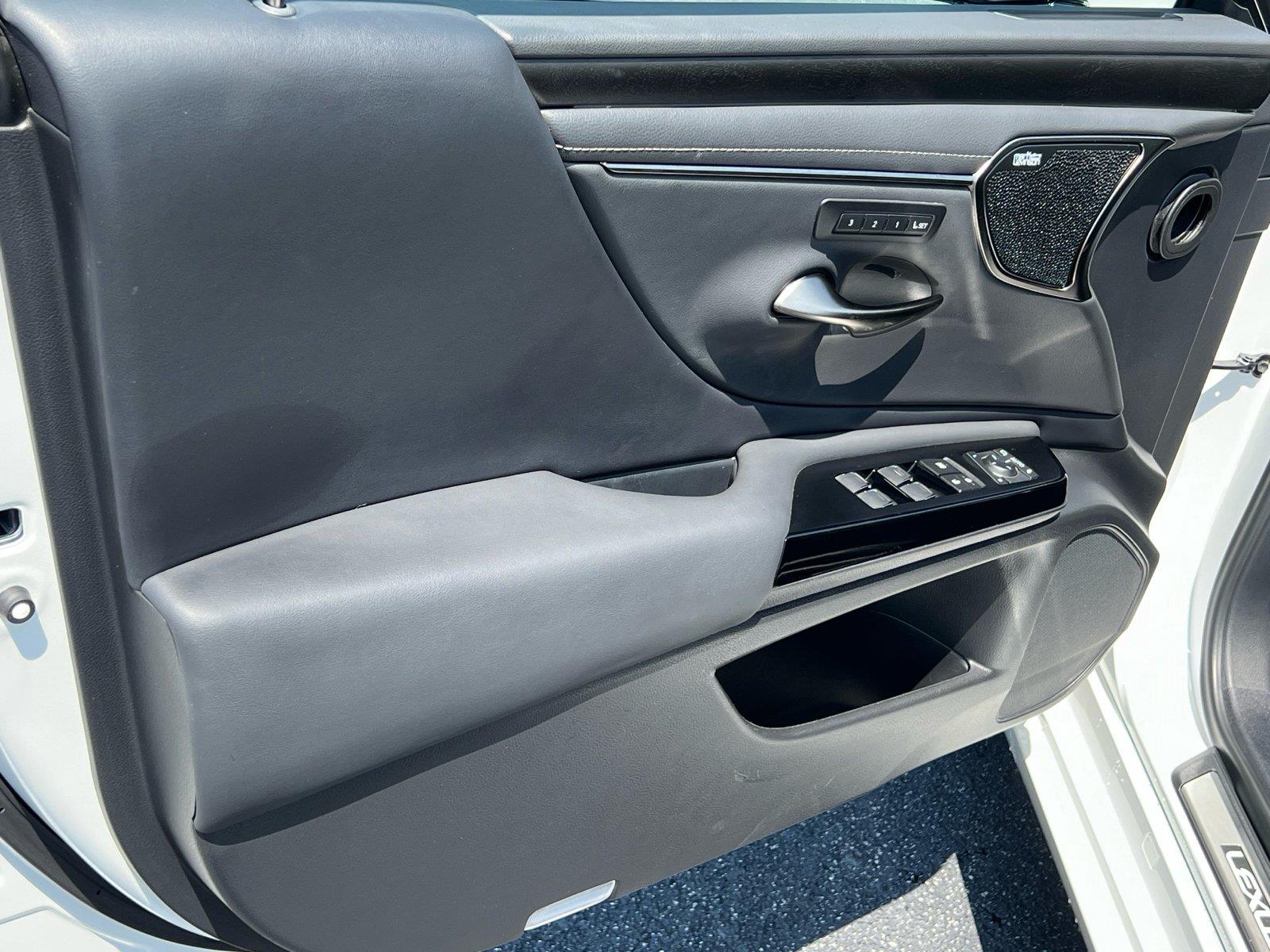 Used 2024 Lexus ES Sedan