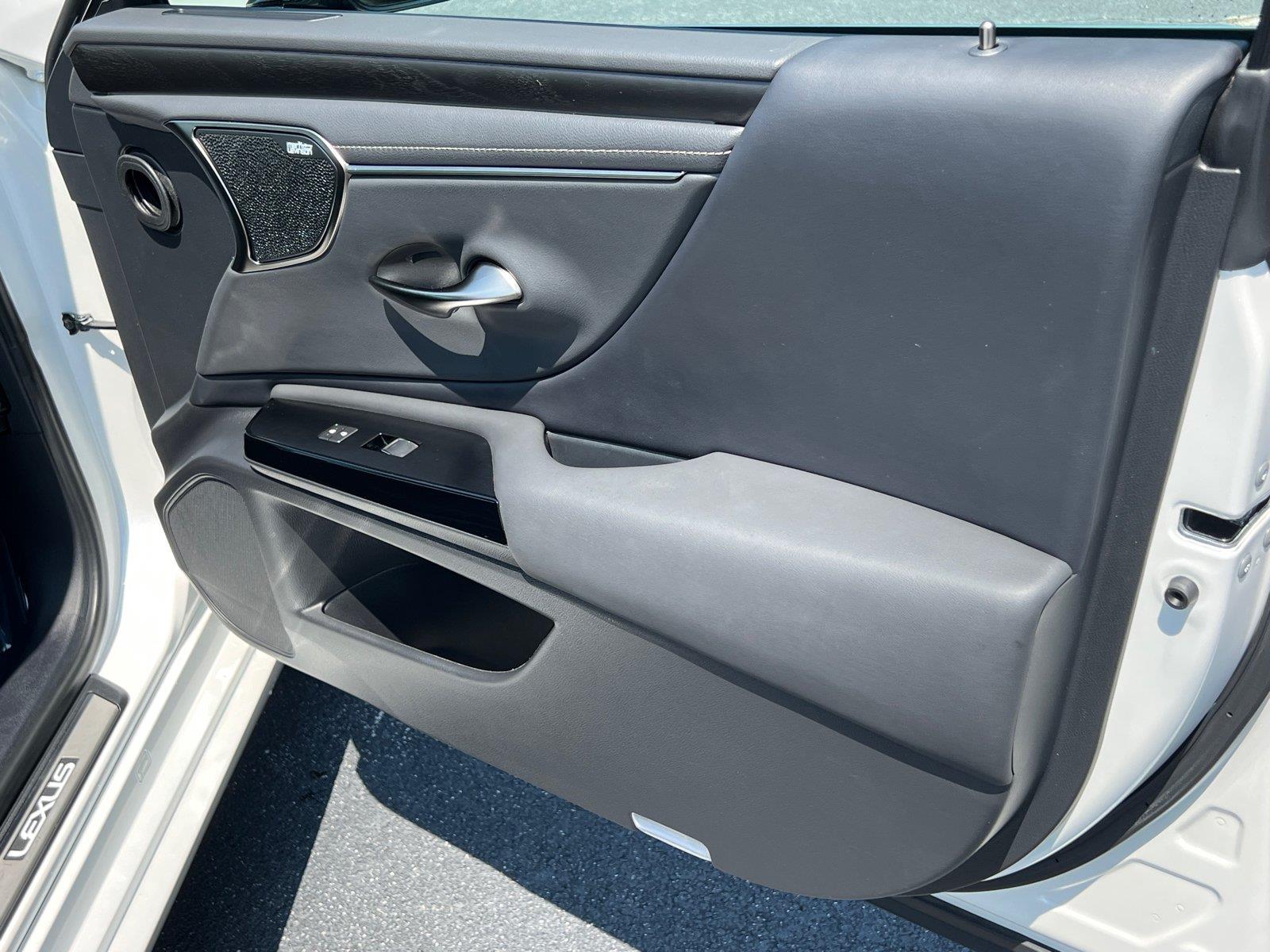 Used 2024 Lexus ES Sedan