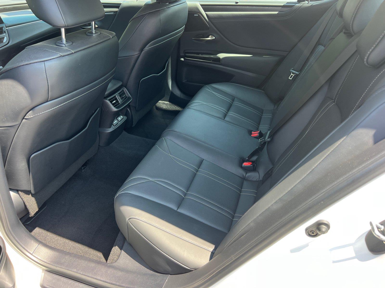 Used 2024 Lexus ES Sedan
