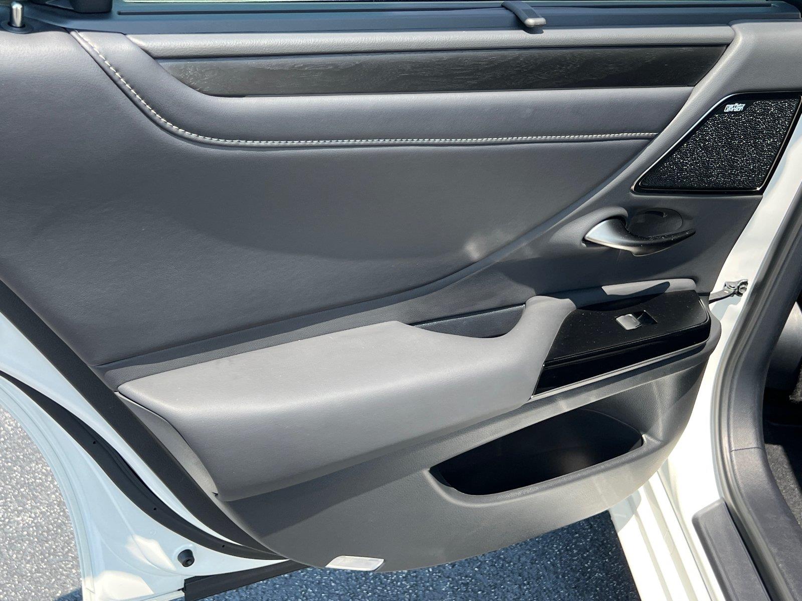 Used 2024 Lexus ES Sedan