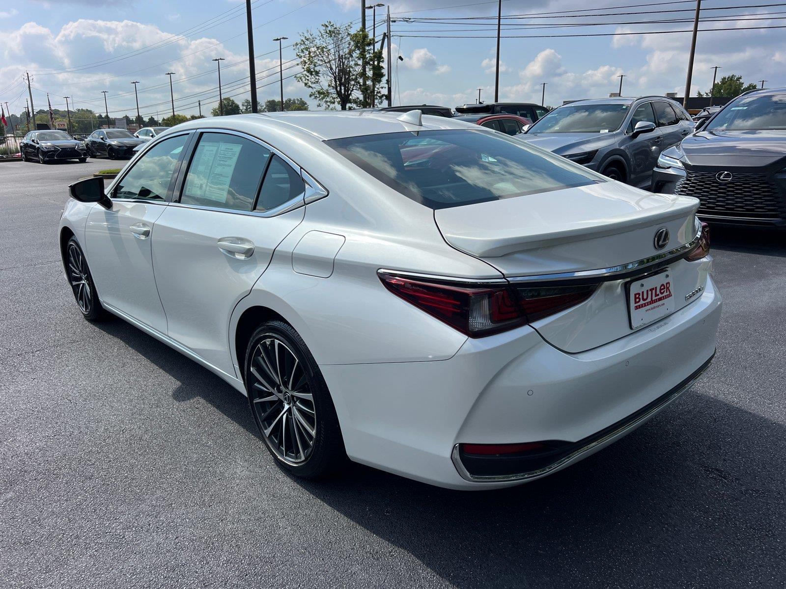 Used 2025 Lexus ES Sedan