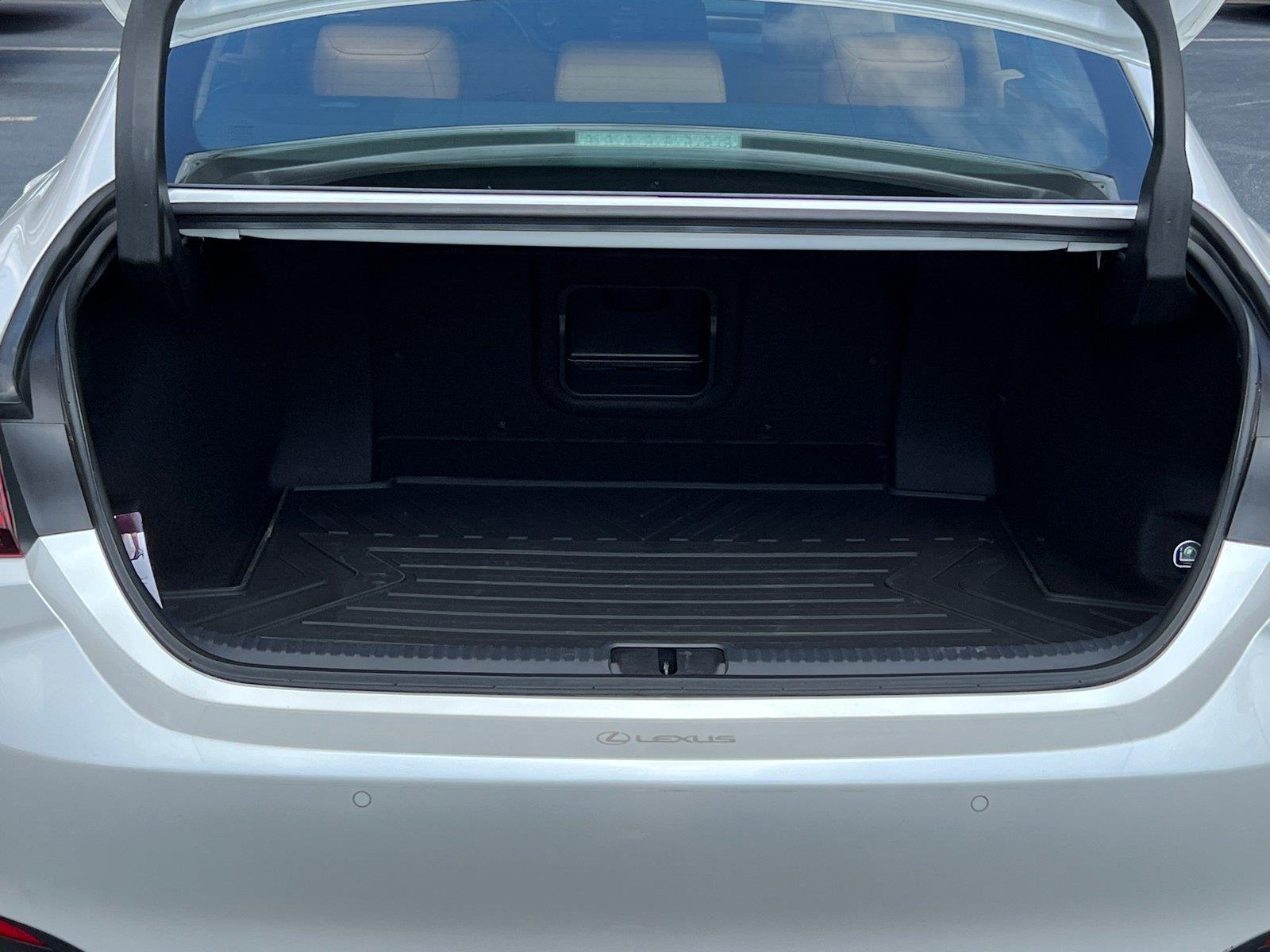 Used 2025 Lexus ES Sedan