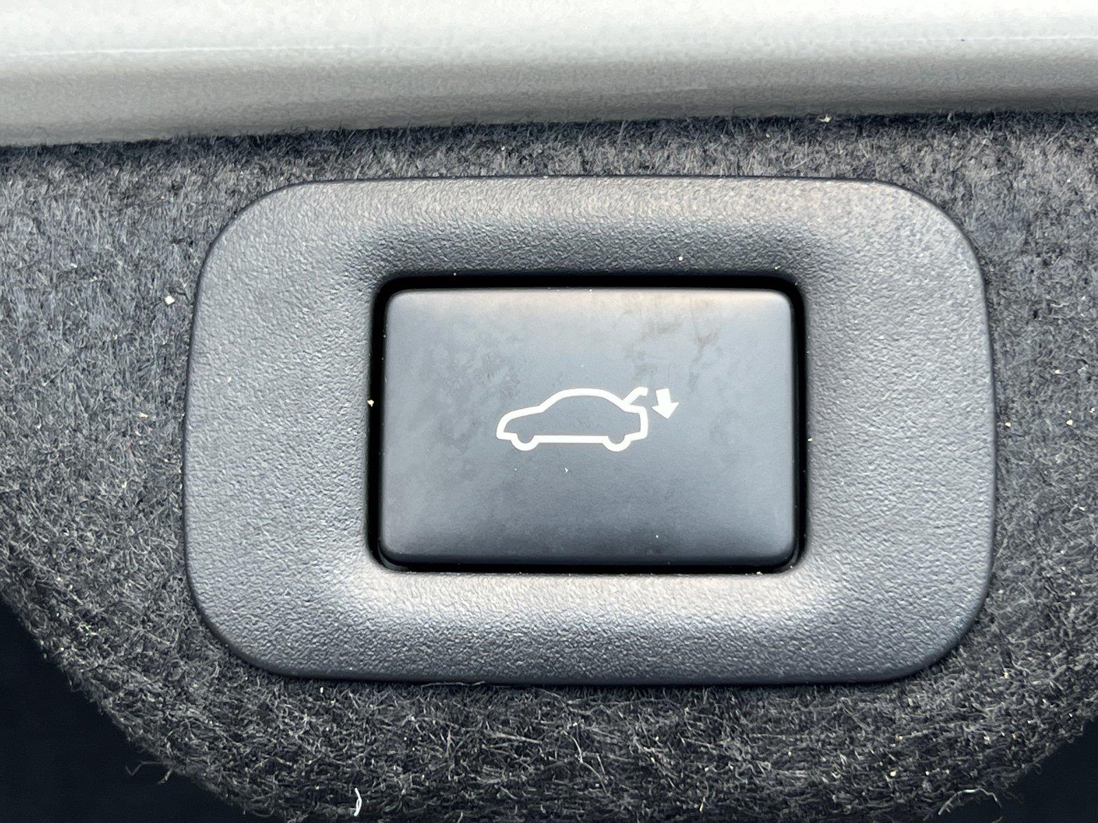 Used 2025 Lexus ES Sedan
