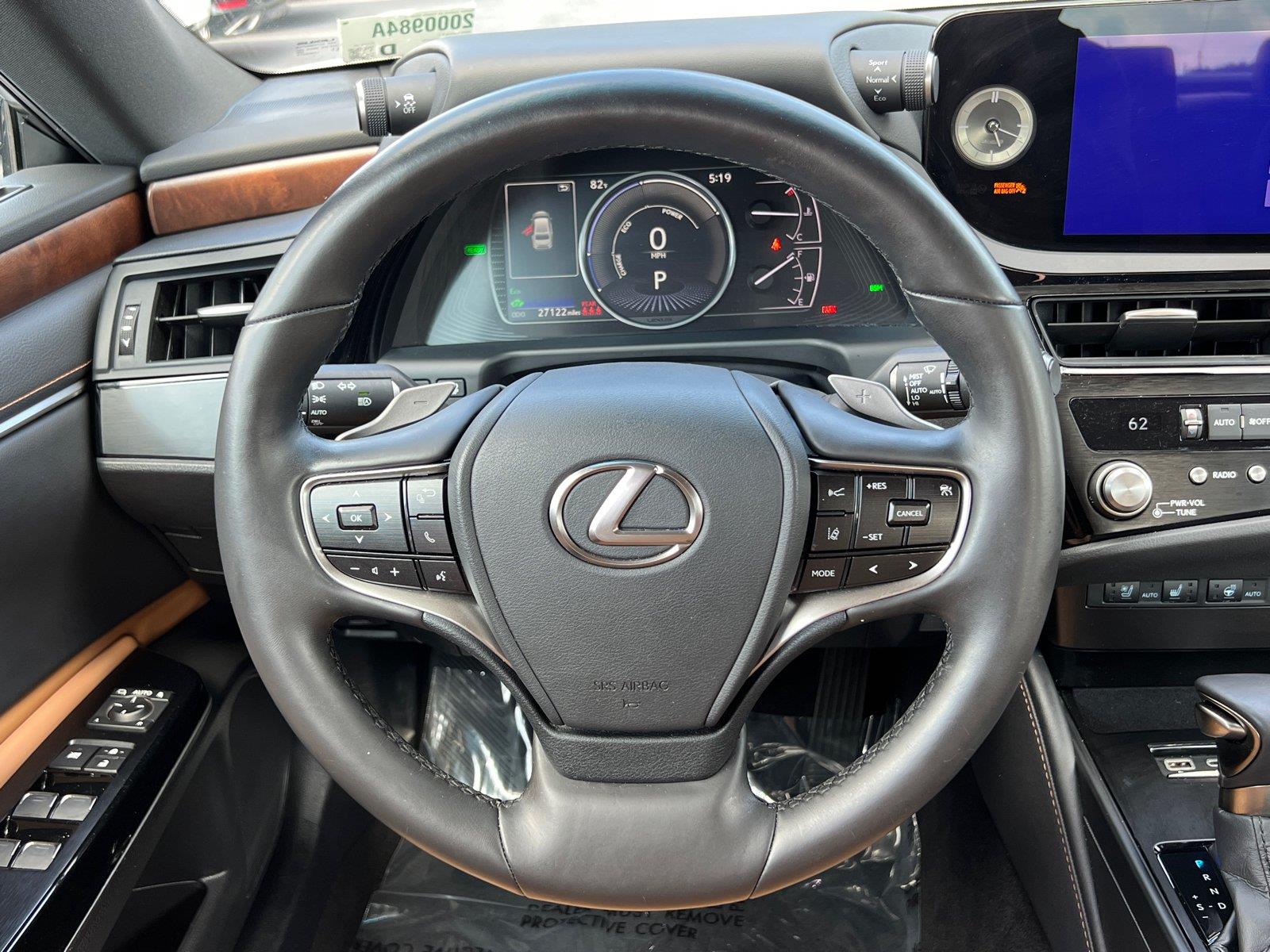 Used 2025 Lexus ES Sedan